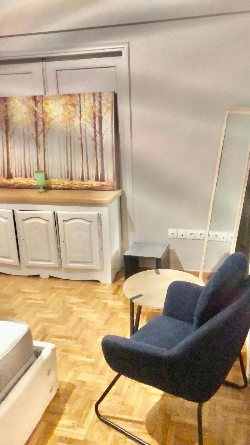 Economy Shared Apartment E In Central Ateny Zewnętrze zdjęcie