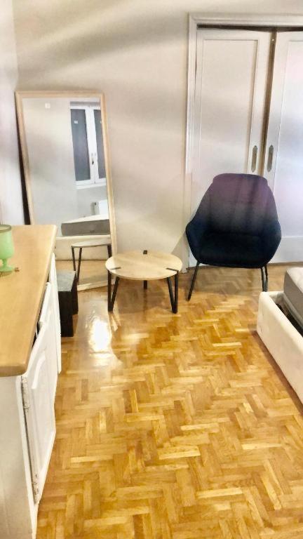 Economy Shared Apartment E In Central Ateny Zewnętrze zdjęcie